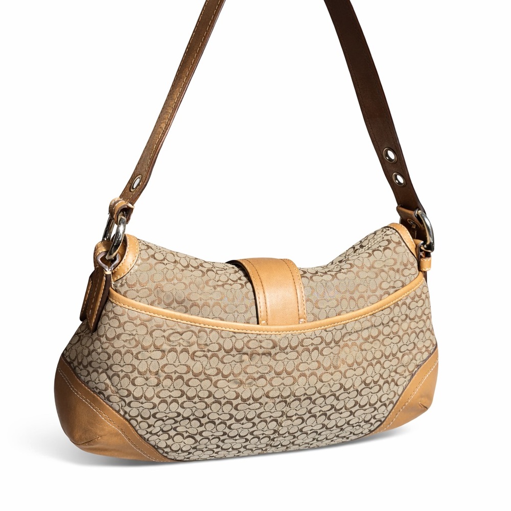 Coach Soho Vintage Signature Buckle Shoulder Bag F10926 - Picture 5 of 12